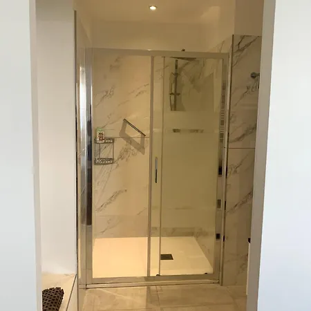 Grand Prestige Sur La *