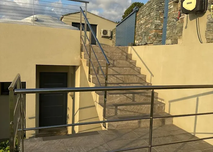 Grand Prestige Sur La 布伦德